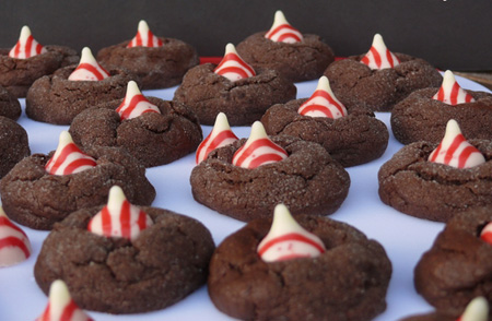 Dark-Chocolate-Peppermint-Crackles-perfect-for-that-holiday-cookie-platter