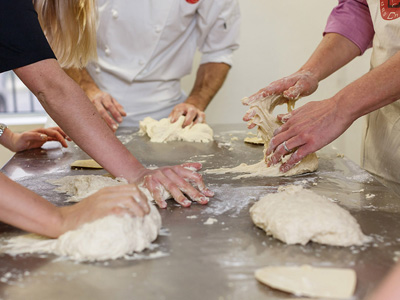 atelier-bread-master-class-kneading