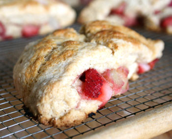 dairy-free-scones-cooling