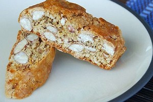 How to Make Traditional Italian Almond Biscotti