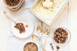 Cinnamon Ice Cream and a Deconstructed Apple Pie