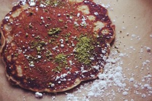 Matcha Dusted Pancakes