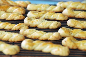 How to Make Italian Pepper Biscuits