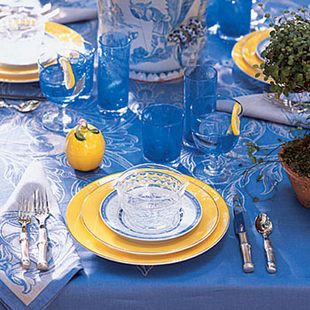 blue-yellow-table-setting-l.jpg