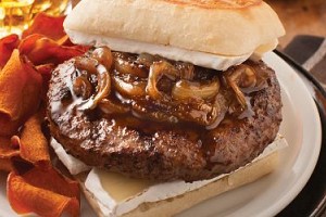 Recipe of the Week: Grilled French Dip Brisket Burger with Jim Beam Black® Bourbon Onions