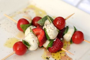 Mozzarella, Tomato & Strawberry Salad