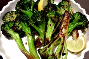 Easy Roasted Lemon Garlic Broccoli