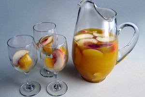 Sangria with Sparkling Wine and Stone Fruit